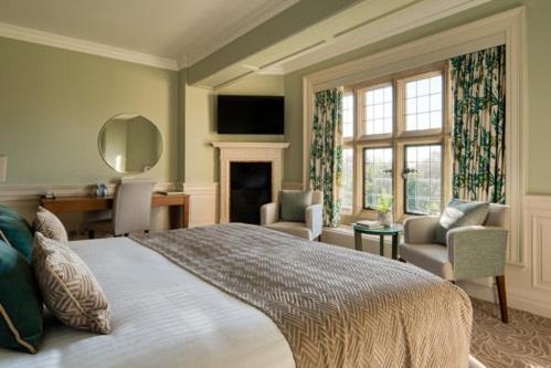 Fanhams Hall, Exclusive Collection Ware