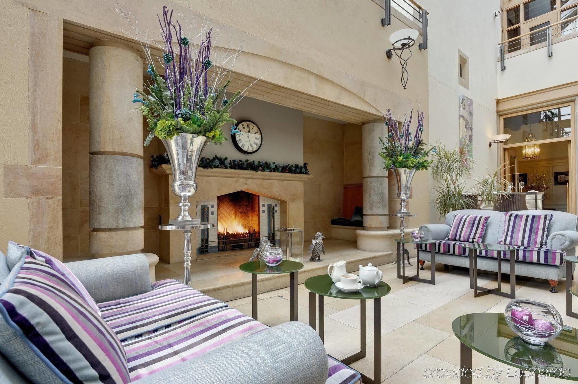 Fanhams Hall, Exclusive Collection