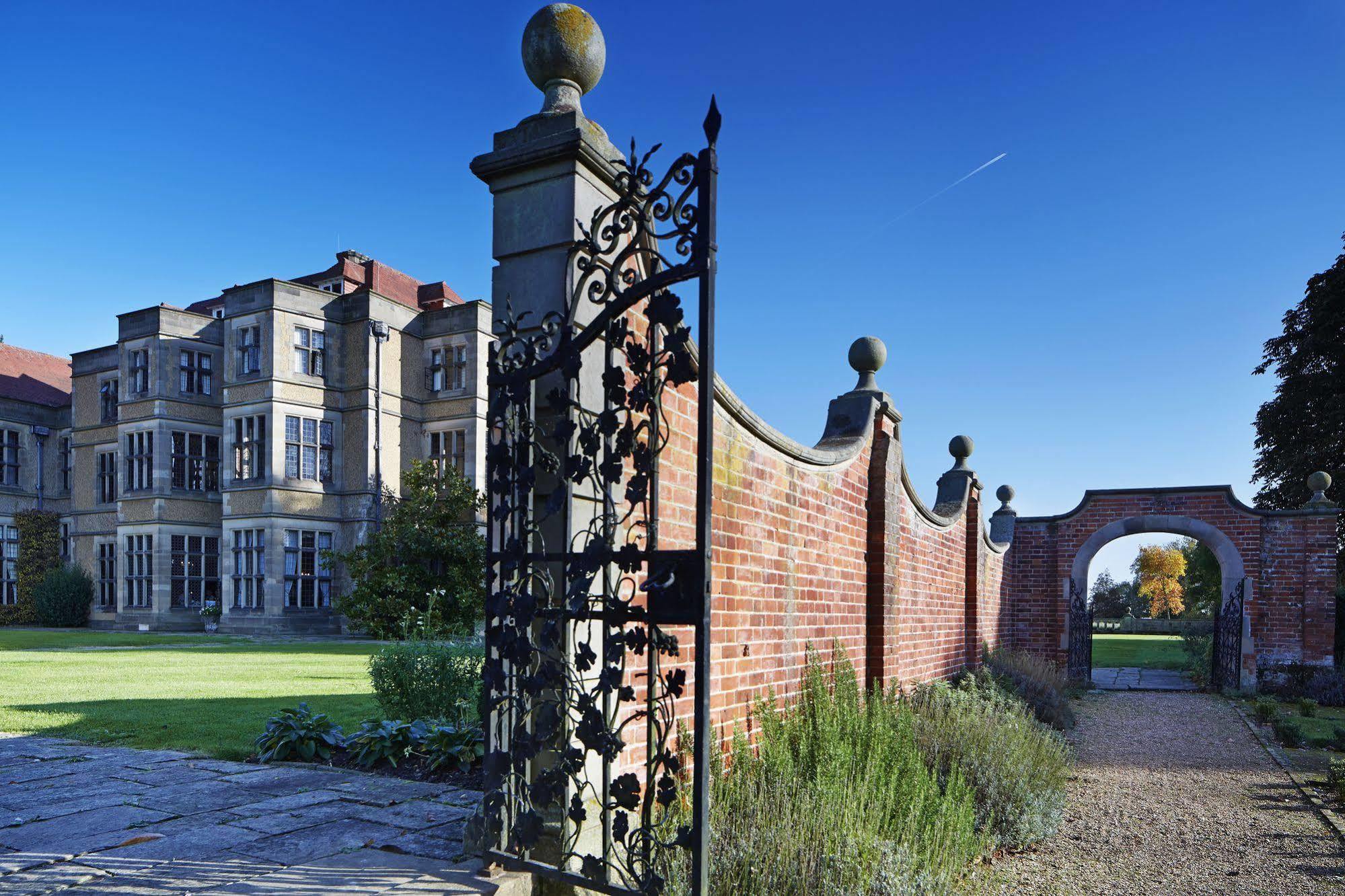 Fanhams Hall, Exclusive Collection Hotel